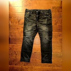 AE Black Distressed Jeans